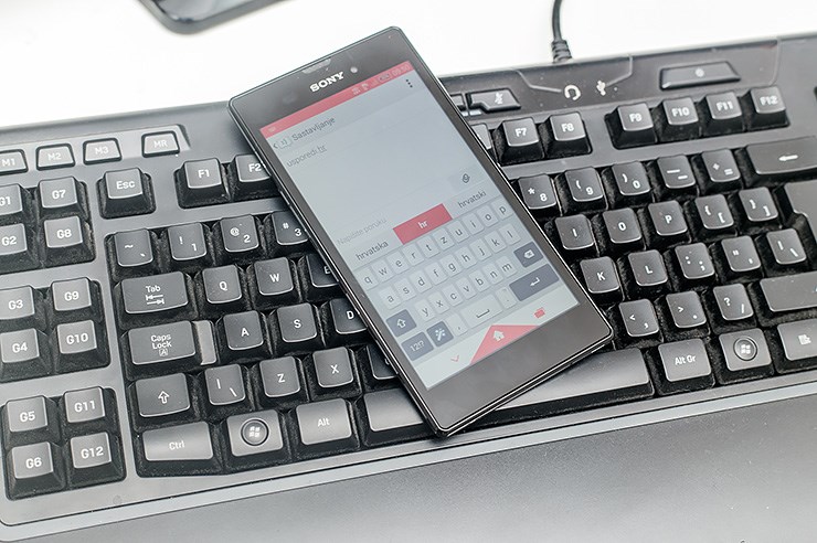 Sony Xperia T3 (20).jpg